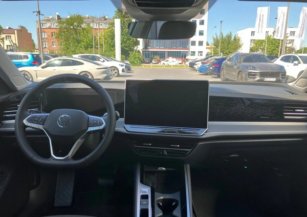 Volkswagen Passat cena 215373 przebieg: 5, rok produkcji 2024 z Koszalin małe 379
